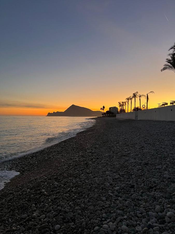 *Blue Sea Studio Altea * At The Beach Екстериор снимка
